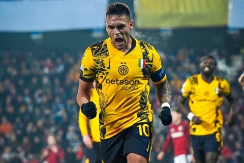 إنتر وميلان يحققان انتصارات ثمينة في دوري أبطال أوروبا